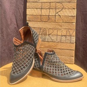 Jeffrey Campbell Magical Mesh Black Leather Lattice Ankle Bootie Sandal 10